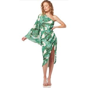 Elliatt Tory Dress in Multi green floral, NWT, Small